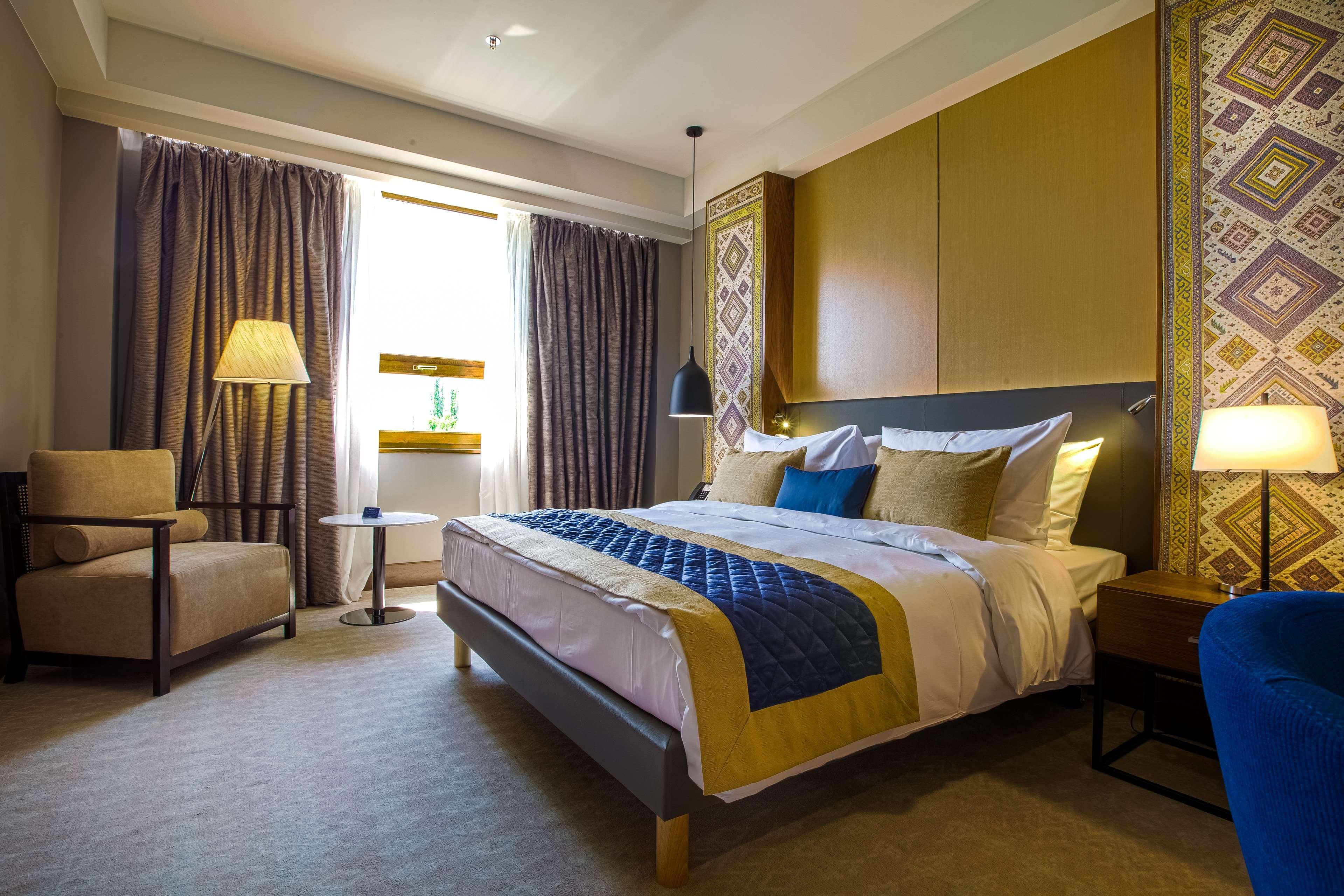 Radisson Blu Hotel Jerevan Eksteriør bilde Deluxe Room